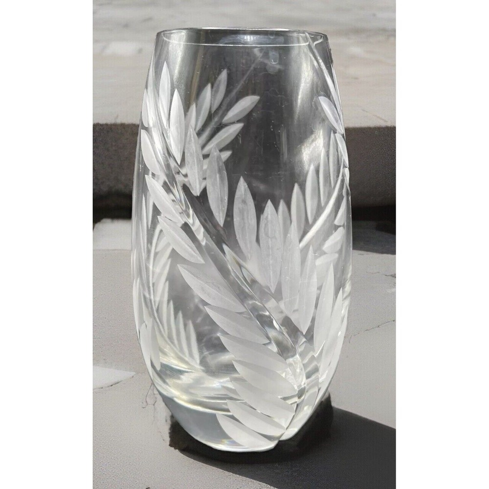 Mikasa Roma 5.5 Inch Flower Vase Cut Etched‎ Crystal Crafted in Slovenia